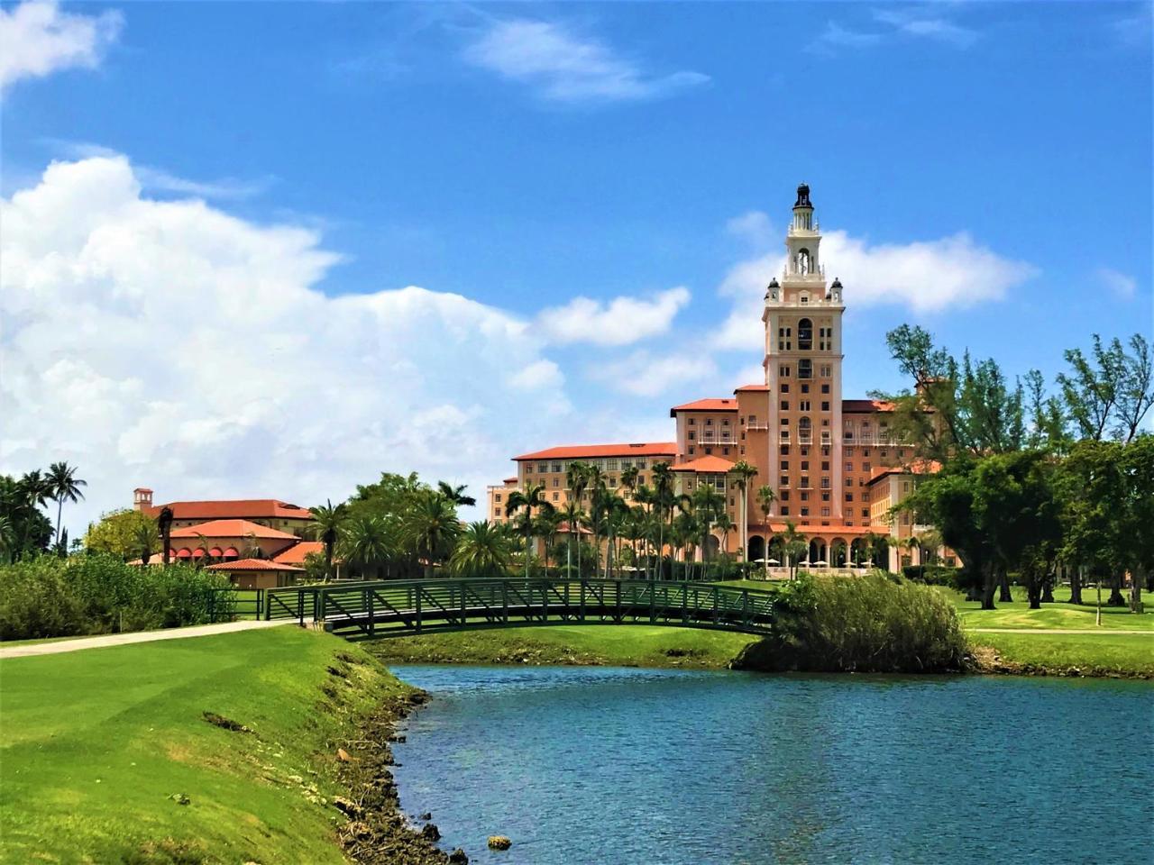 Biltmore Hotel Miami קוראל גייבלס מראה חיצוני תמונה